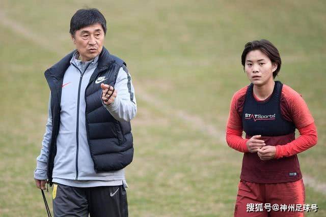 巴萨19岁新星崭露头角，引发多家豪门争抢